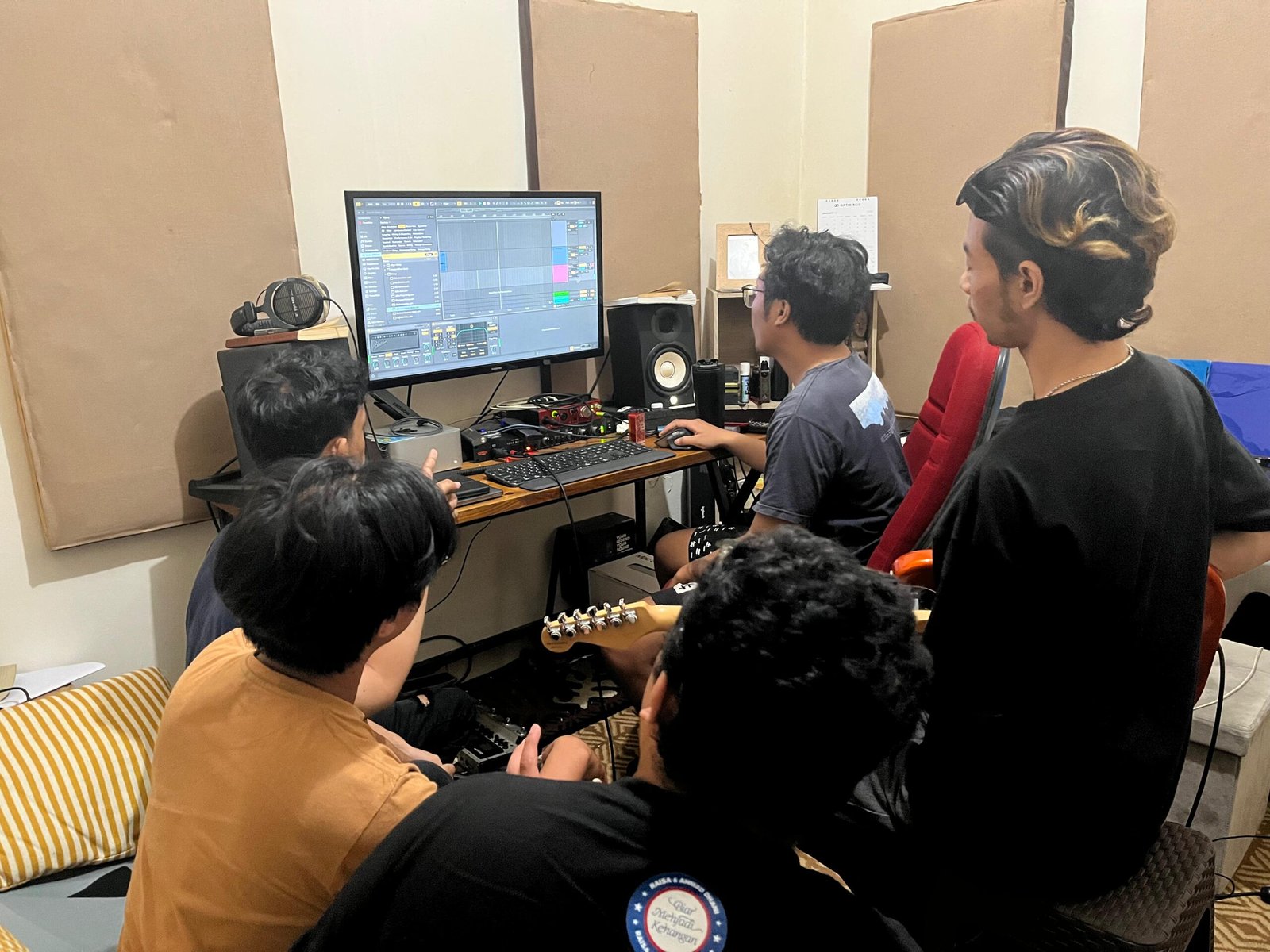 studio musik Bali - layanan rekaman FP Music Production